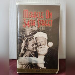 Miracle On 34th Street Digitally Mastered VHS
